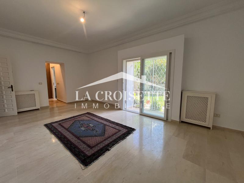 Villa S+4 avec vue sur mer à Carthage 
